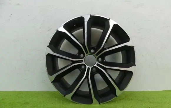 Volvo V60 R17 alloy rim 31471310
