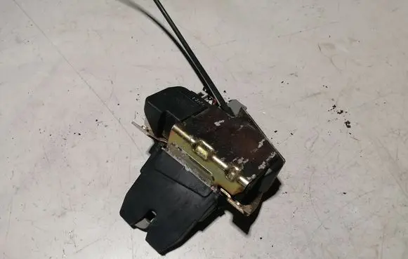 Tailgate/trunk/boot lock/catch/latch