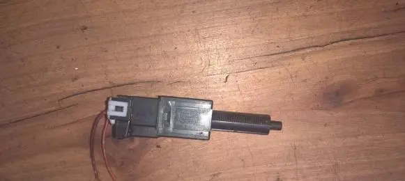 Nissan Almera Tino Brake pedal sensor switch
