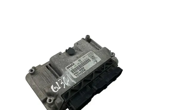Toyota Yaris Engine control unit/module ECU 896610DB60 0261S04205