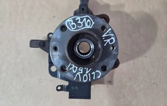 Renault Clio IV Front wheel hub spindle knuckle 401335700R