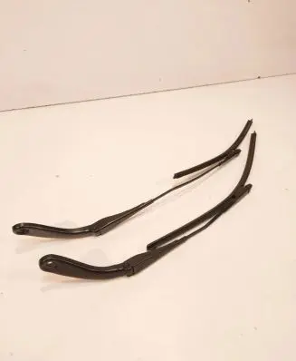 BMW 4 F32 F33 Front wiper blade arm