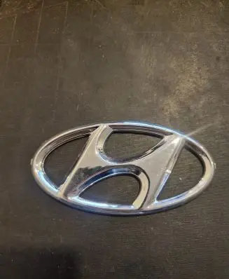 Hyundai i30 Manufacturers badge/model letters 