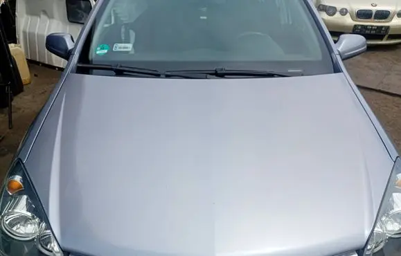 Opel Astra H Engine bonnet/hood