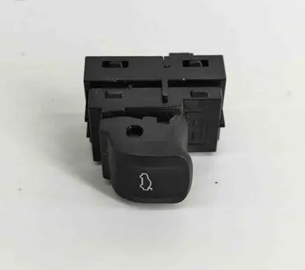 BMW X3 G01 Tailgate/boot open switch button 9327029