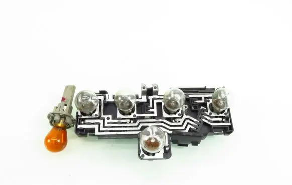 Volkswagen PASSAT B5.5 Tail light bulb cover holder 3B9945258B