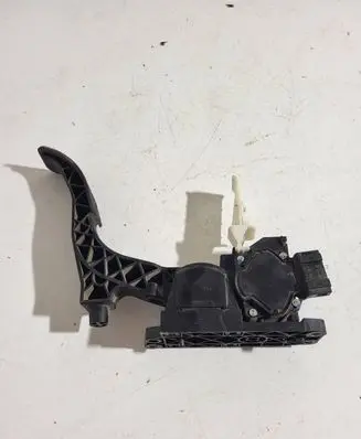 Volkswagen Golf IV Accelerator throttle pedal 1J1721503K 0281002342