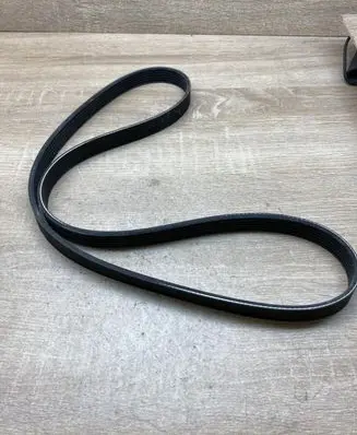 Toyota RAV 4 (XA40) Alternator belt 252122B720
