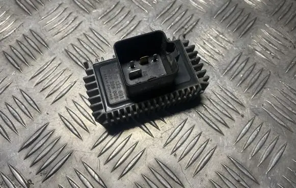 Opel Omega B2 Glow plug pre-heat relay 09132691 51299008