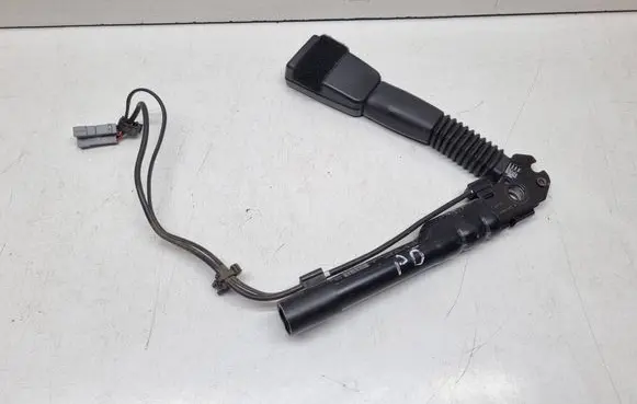 BMW X1 E84 Front seatbelt buckle 7213564