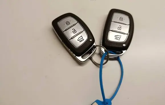Hyundai Ioniq Ignition key/card 
