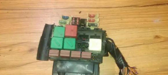 Ford Ka Fuse box set 94fg14a073aa