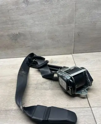 Skoda Superb B6 (3T) Front seatbelt 008L000 131210
