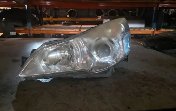 Subaru Outback Headlight/headlamp