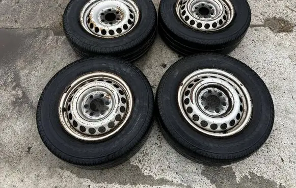 Mercedes-Benz Sprinter W906 R16 steel rim 
