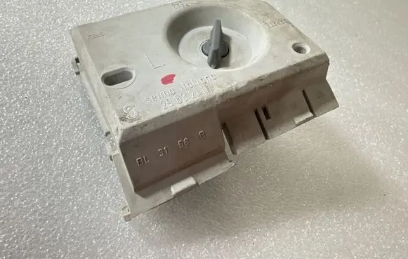 Audi 80 90 B3 Tail light bulb cover holder 29632101