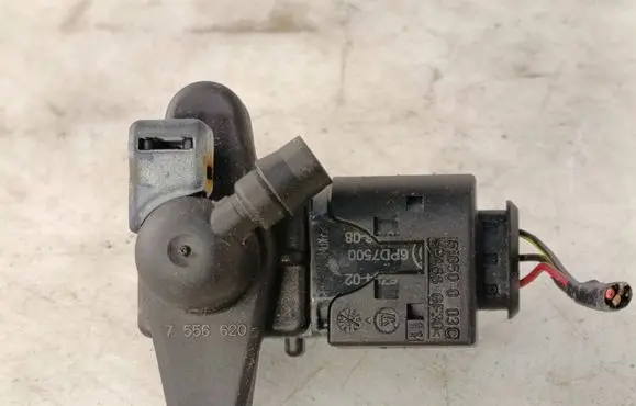 BMW 1 E81 E87 Air pressure sensor 7556620