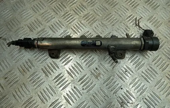 Opel Astra H Fuel main line pipe 0445214057 55200251