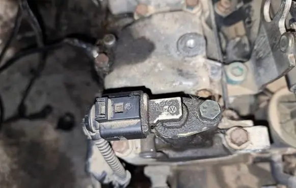 Volkswagen Lupo Camshaft position sensor 030907601d