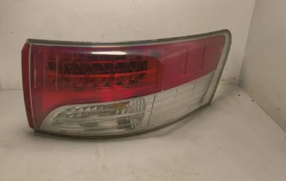Toyota Avensis T270 Rear/tail lights PY21W