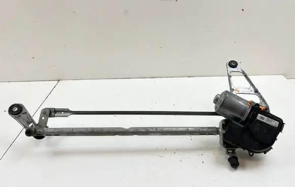 Front wiper linkage and motor