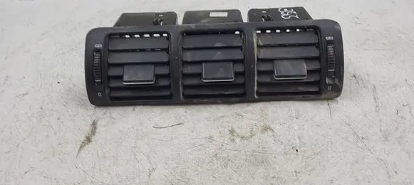 Mercedes-Benz ML W163 Dash center air vent grill 