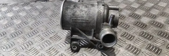 Mercedes-Benz C W205 Water pump A2742000207