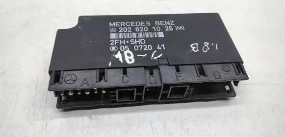 Mercedes-Benz C W202 Comfort/convenience module 2028201026