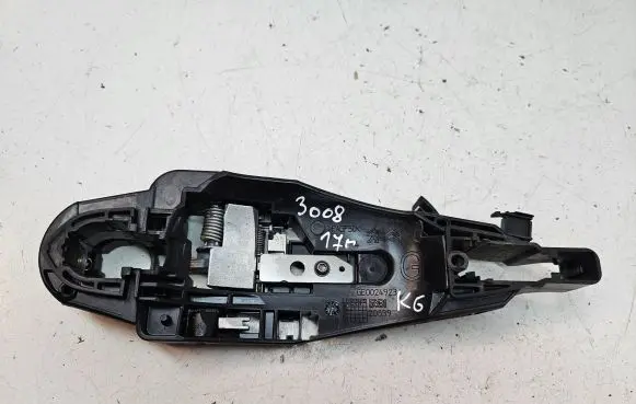 Peugeot 3008 II Rear door exterior handle/bracket 9802977380