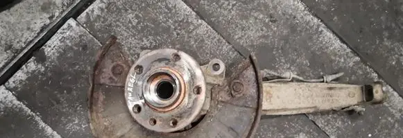 Volkswagen Touareg I Front wheel hub 7l6407257a