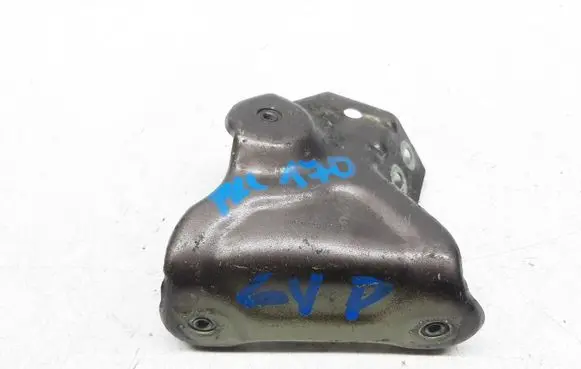 Skoda Fabia Mk3 (NJ) Fender mounting bracket 6V0821142