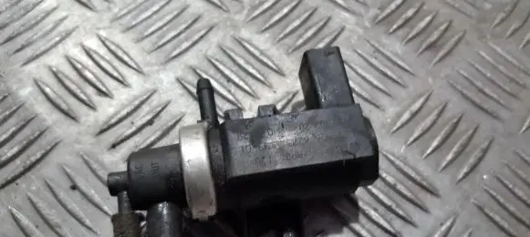 Audi A3 S3 8L Turbo solenoid valve 1j0906627 72290320