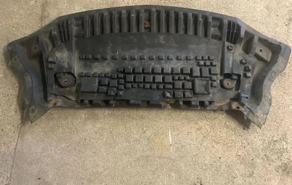 Mercedes-Benz CLS C218 X218 Front bumper skid plate/under tray A2125200223 A2125202123
