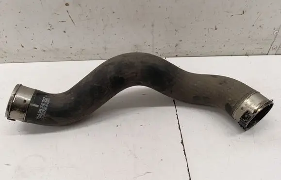 Mercedes-Benz CLA C117 X117 W117 Intercooler hose/pipe A2465281382
