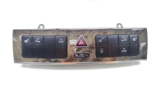 Hazard light switch