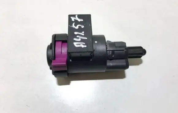 Audi A5 8T 8F Brake pedal sensor switch 914689963b 9-1468996-3b