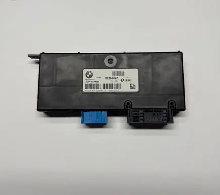 BMW 5 F10 F11 Gateway control module 9284420