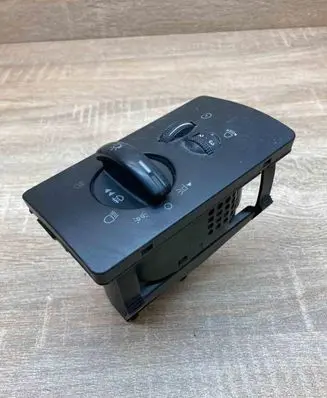 Ford Mondeo Mk III Light switch 1S7T13A024FB