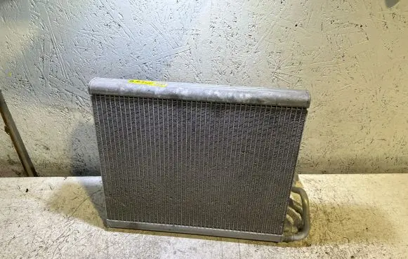 Air conditioning (A/C) radiator (interior)