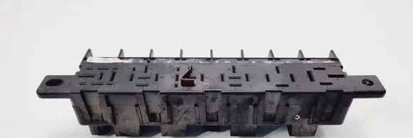 Audi A4 S4 B5 8D Relay mounting block 4A0941822 896046