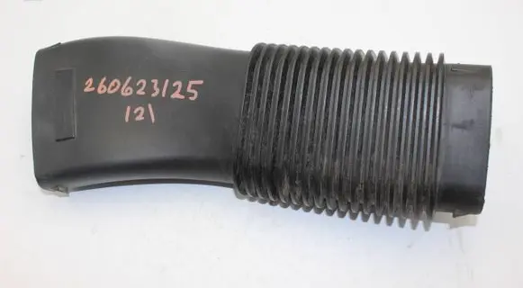 BMW X3 F25 Air intake hose/pipe 7811018 179645