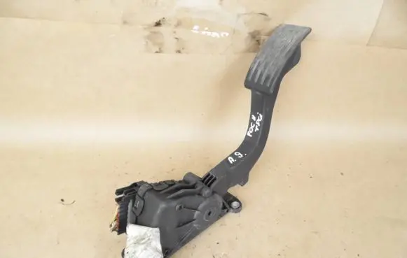 Ford Focus Accelerator throttle pedal 4M519F836AH 6PV00864101