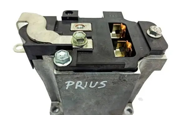 Toyota Prius (XW20) Voltage converter inverter 05107YA339