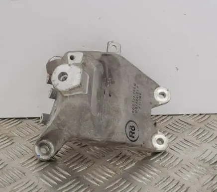 Audi A4 S4 B9 8W Engine mounting bracket 8W0199308C