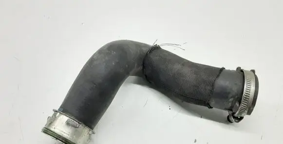 Audi Q7 4L Intercooler hose/pipe 7L6145738A