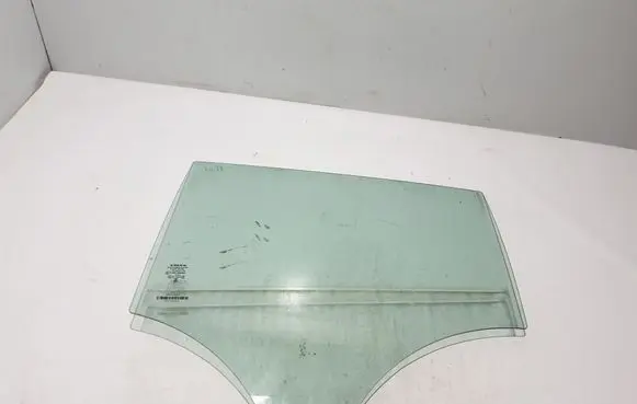 Volvo C40 Rear door window glass 32132246