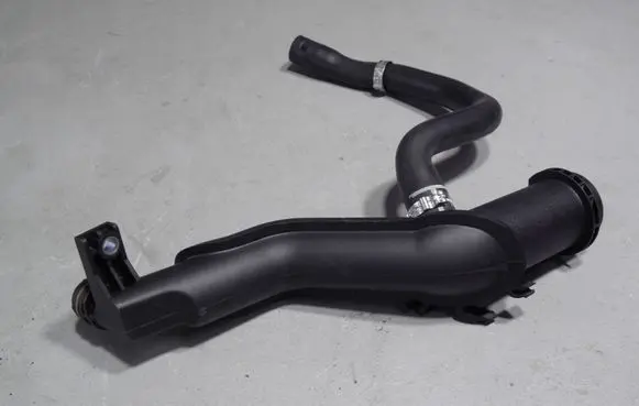 Peugeot 508 Oil fill pipe 9654733980