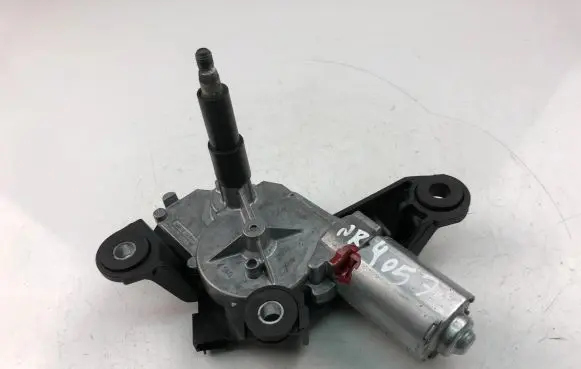 Renault Megane III Wiper motor 8200431392