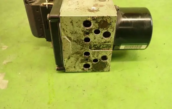Peugeot 407 ABS Pump 15710605