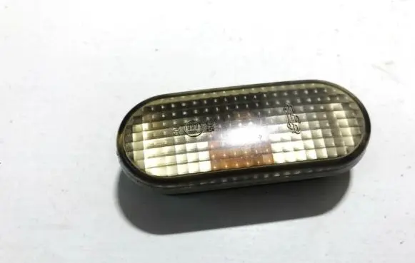 Volkswagen PASSAT B4 Front fender indicator light 3a0949117b